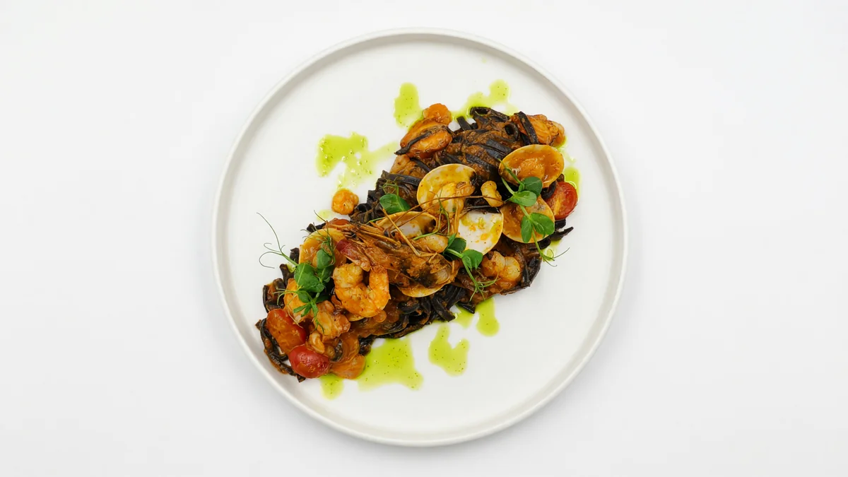 Tagliolini Nero cu Delicii de Mare - Image 2